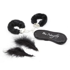 Kit coquin : menottes, plume et masque